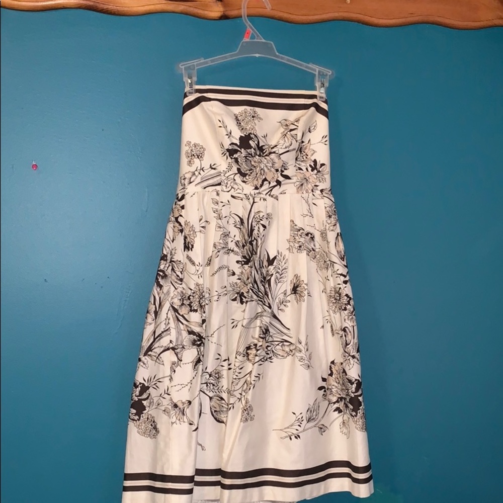Strapless dress